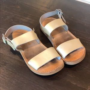 Freshly Picked gold sandals